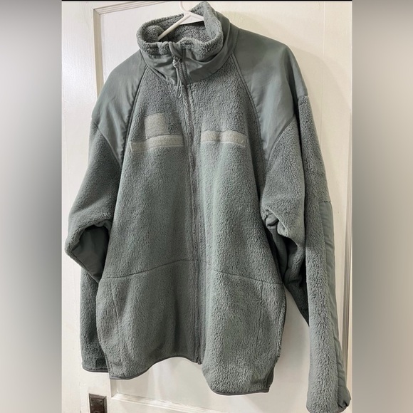 POLARTEC US Army Gen 3 Green Fleece Jacket - Picture 10 of 10